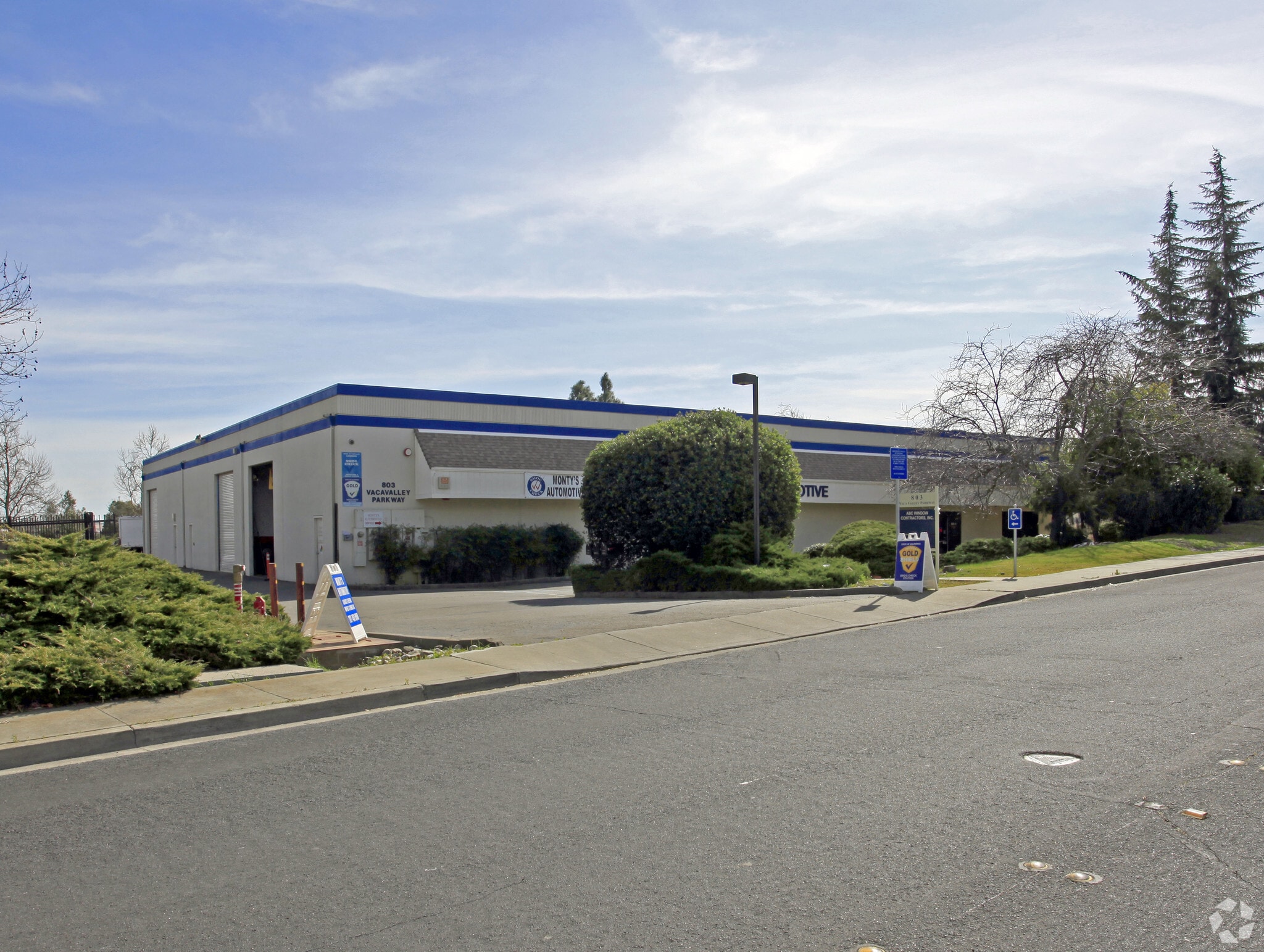 803 Vaca Valley Pky, Vacaville, CA for lease Primary Photo- Image 1 of 15