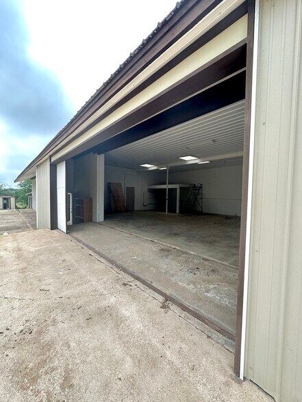 2207 Lynnbrook Dr, Austin, TX à louer - Photo du bâtiment - Image 3 de 6