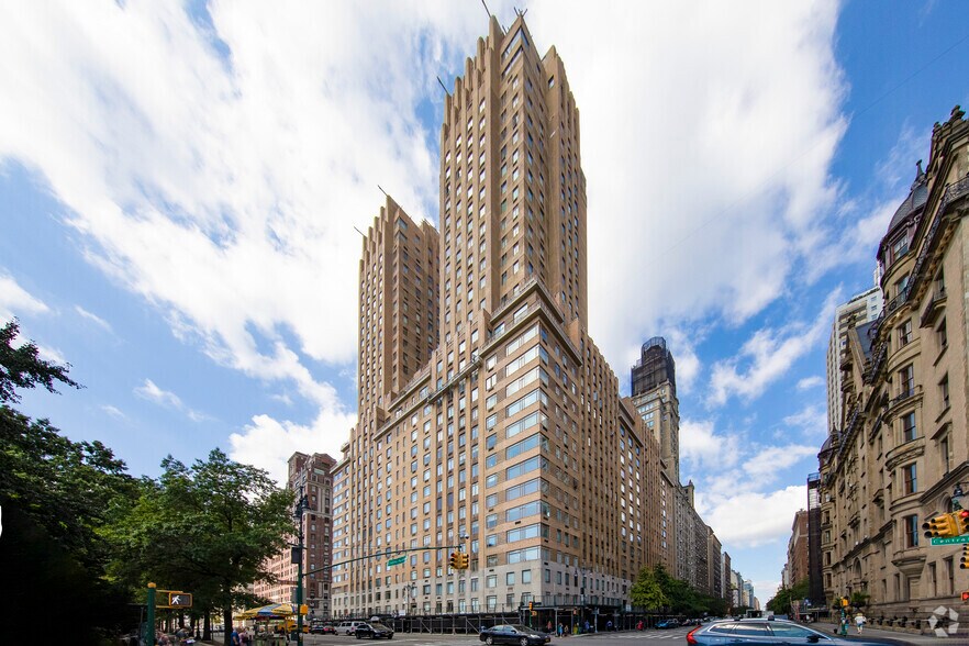 115 Central Park W, New York, NY for lease - Primary Photo - Image 1 of 15