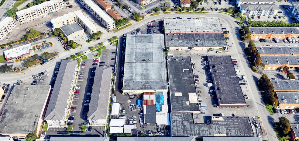 290 W 78th Rd, Hialeah, FL for sale - Building Photo - Image 3 of 6