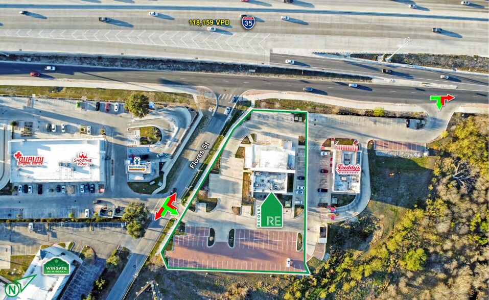 310 S Interstate 35, San Marcos, TX à louer - Photo du bâtiment - Image 2 de 8