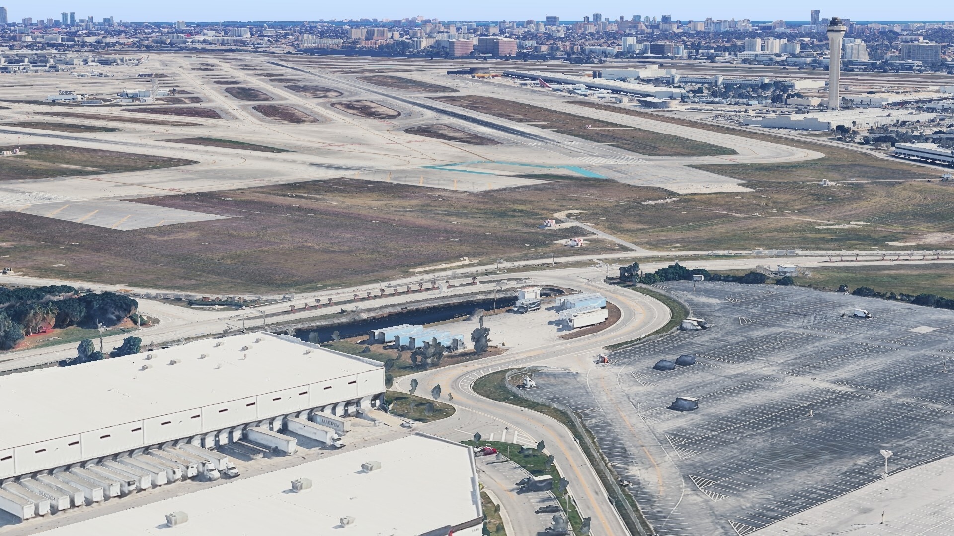 3200 NW 67th Ave, Miami, FL à louer Photo principale- Image 1 de 4