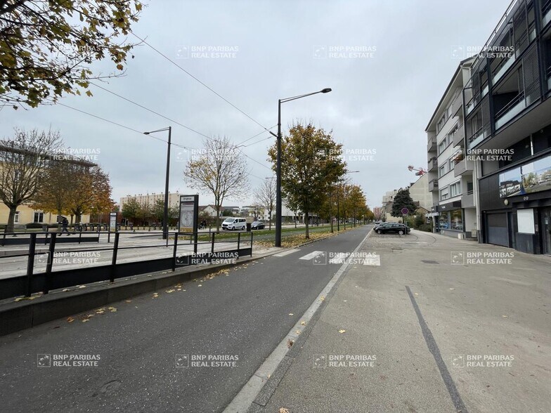 45 Avenue Du Drapeau, Dijon à louer - Photo du bâtiment - Image 3 de 15