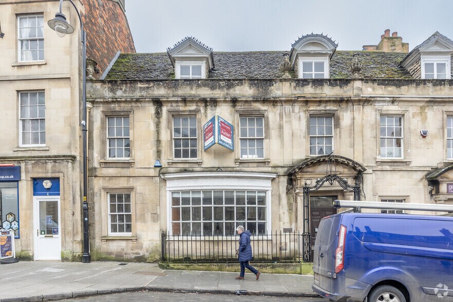 3 Fore St, Trowbridge à vendre - Photo du bâtiment - Image 2 de 2