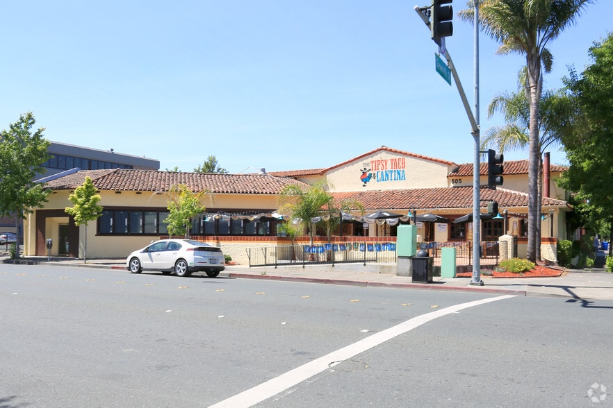 501-505 Mendocino Ave, Santa Rosa, CA for sale - Primary Photo - Image 1 of 35