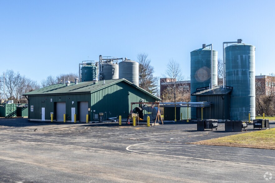 35 Corporate Dr, Portsmouth, NH à vendre - Photo principale - Image 1 de 2