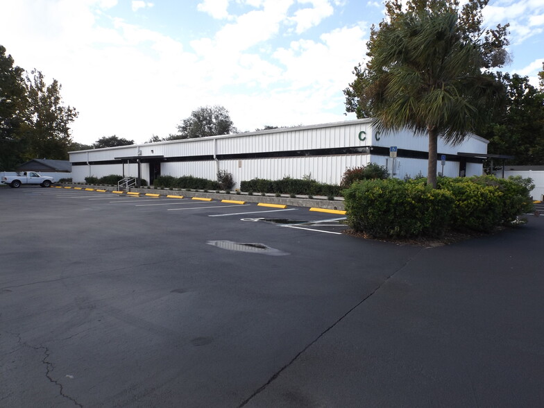 1300 S Duncan Dr, Tavares, FL for lease - Building Photo - Image 2 of 4