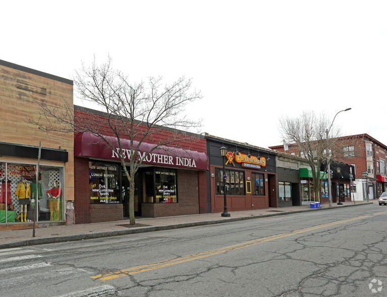 342-348 Moody St, Waltham, MA for sale - Primary Photo - Image 1 of 1