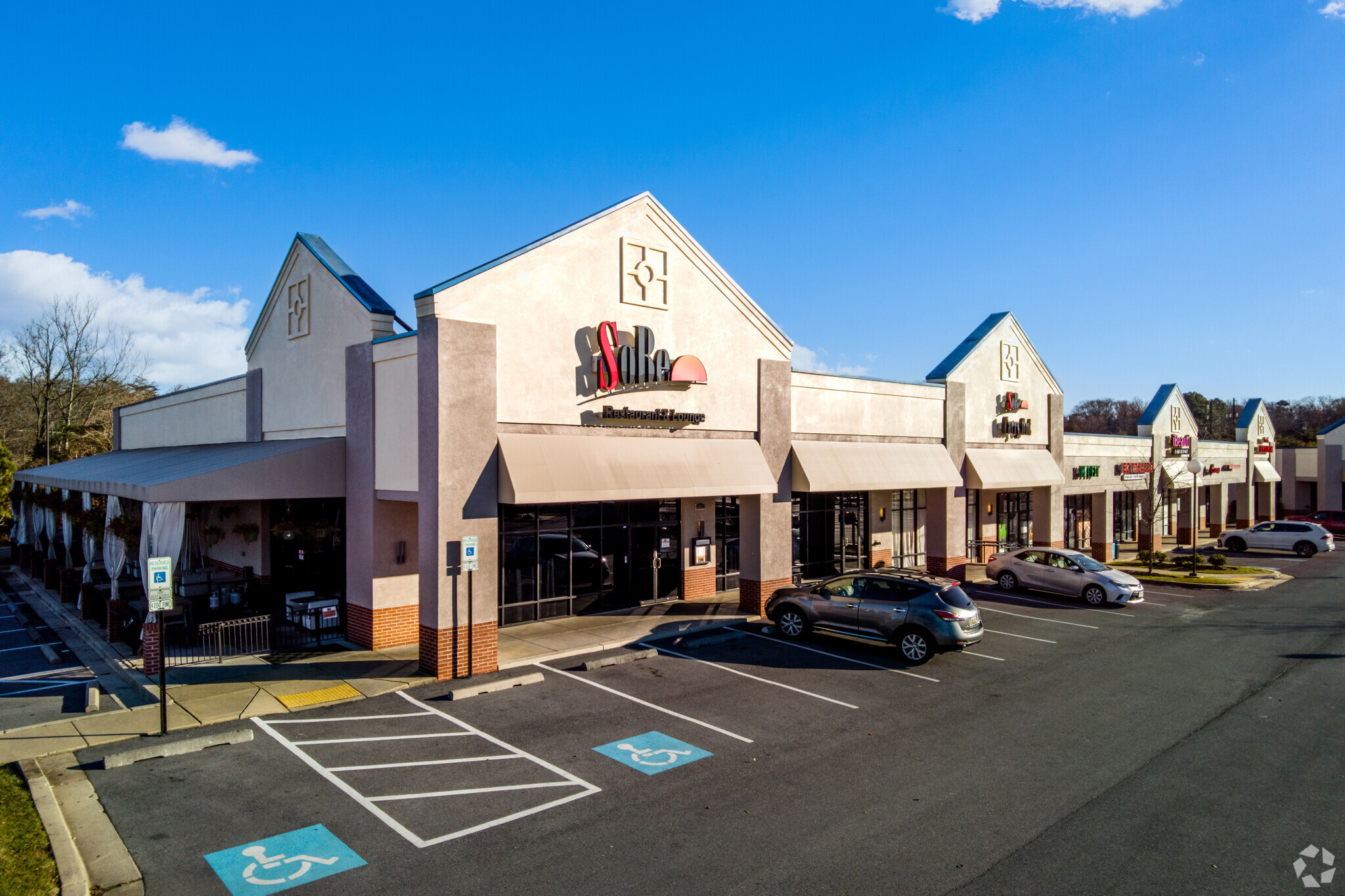 10515-10631 Greenbelt Rd, Lanham, MD for lease Primary Photo- Image 1 of 20