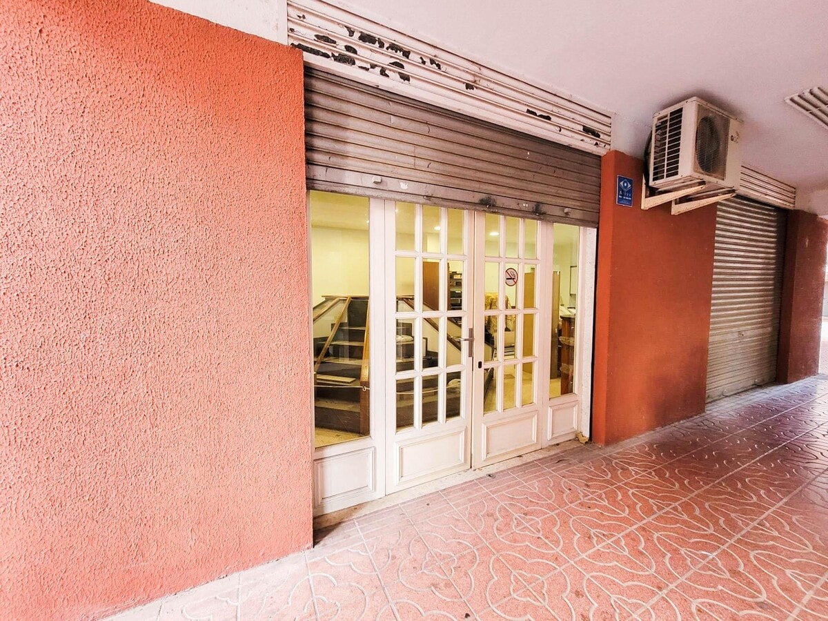 Martorell, BAR 08760 - Unit 9 -  - Interior Photo - Image 1 of 7