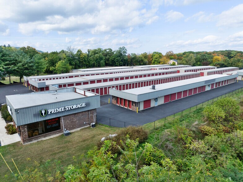 50 N Roberts Rd, Highland, NY à louer - Photo du bâtiment - Image 2 de 3