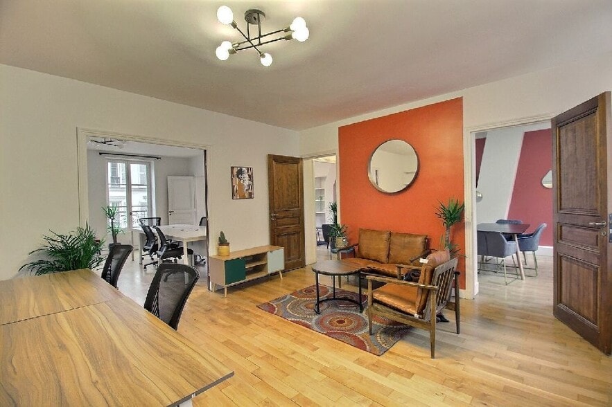 39 Rue Du Temple, Paris for lease - Interior Photo - Image 3 of 5