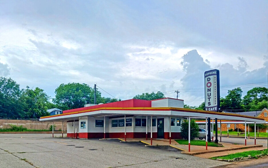 1600 S Market St, Brenham, TX for sale - Primary Photo - Image 1 of 3