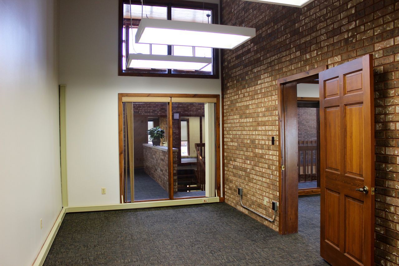 2176 N Biomet Dr, Warsaw, IN for lease Interior Photo- Image 1 of 5