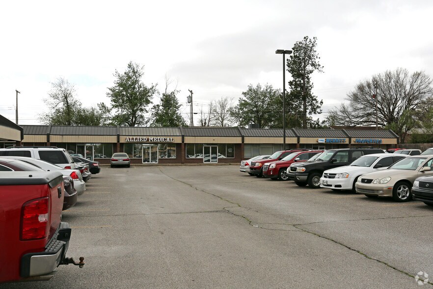 6820-6830 NW 23rd St, Bethany, OK à vendre - Photo du bâtiment - Image 2 de 3