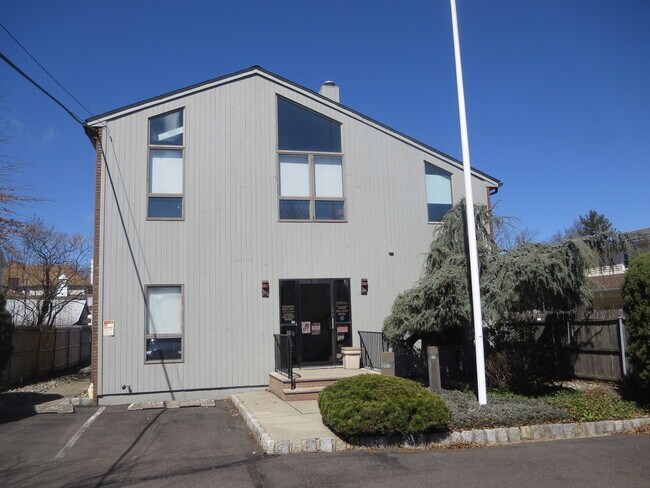 Plus de détails pour 35 Brant Ave, Clark, NJ - Bureau à vendre