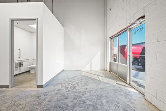 7401-7403 Lockport Pl, Lorton, VA à louer Photo intérieure- Image 2 de 14