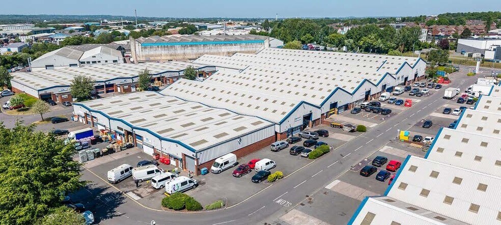 Kelvin Way, West Bromwich for lease - Building Photo - Image 1 of 1