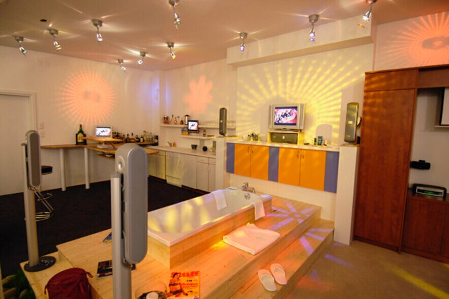 Retail in Hoenheim for lease - Interior Photo - Image 3 of 10