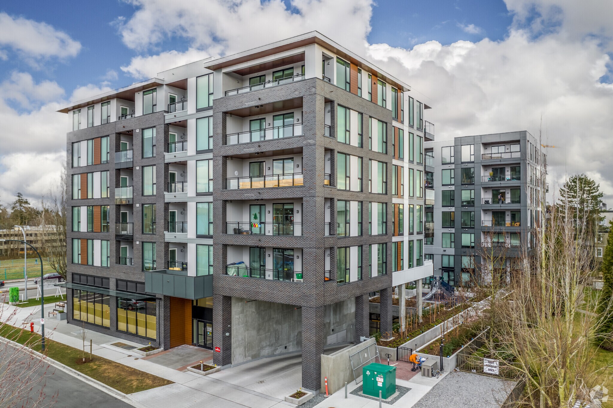 1881 152 St, Surrey, BC à louer Photo principale- Image 1 de 8