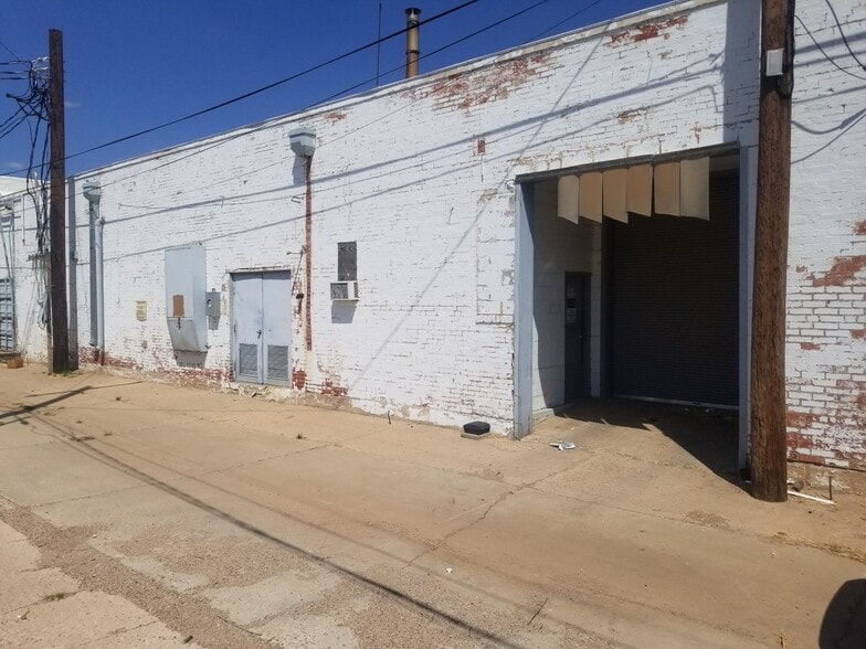 1962 Texas Ave, Lubbock, TX à louer - Photo du bâtiment - Image 3 de 3