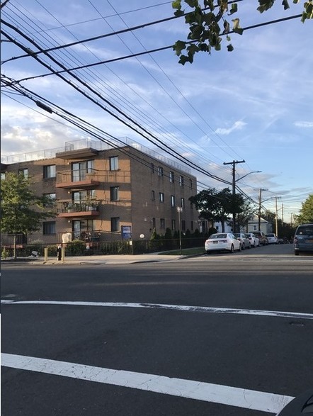 122-15 25th Rd, Flushing, NY for sale - Building Photo - Image 3 of 12