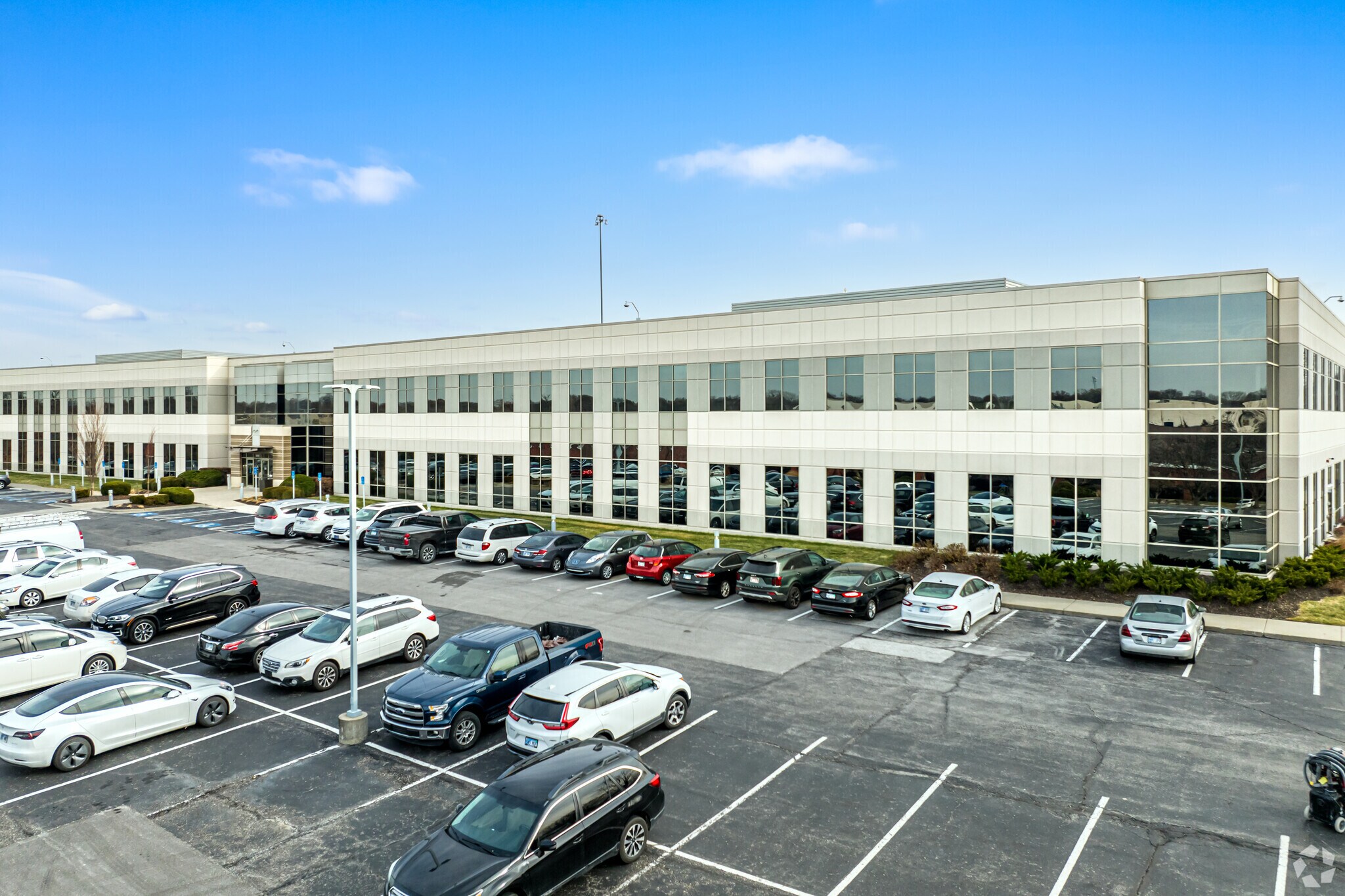 8050 Marshall Dr, Lenexa, KS for lease Primary Photo- Image 1 of 7