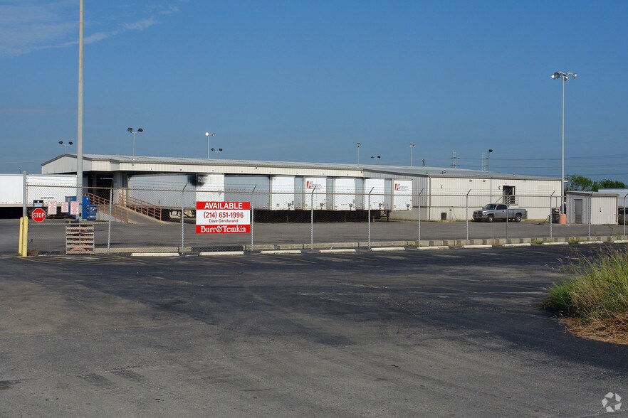 4111 NE Loop 410, San Antonio, TX for lease - Primary Photo - Image 1 of 3