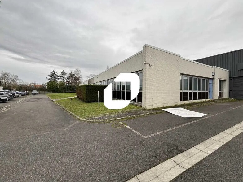 Office in Évry-Courcouronnes for lease - Building Photo - Image 1 of 12