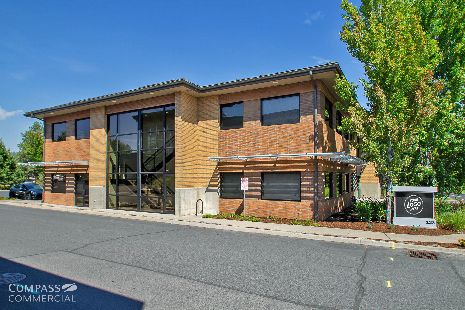 123 SW Columbia St, Bend, OR for lease Building Photo- Image 1 of 16