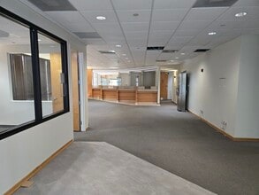 28050 US Hwy 19 N, Clearwater, FL for lease Interior Photo- Image 2 of 9