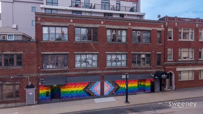 Plus de détails pour 71 Richmond St, Providence, RI - Commerce de détail à louer