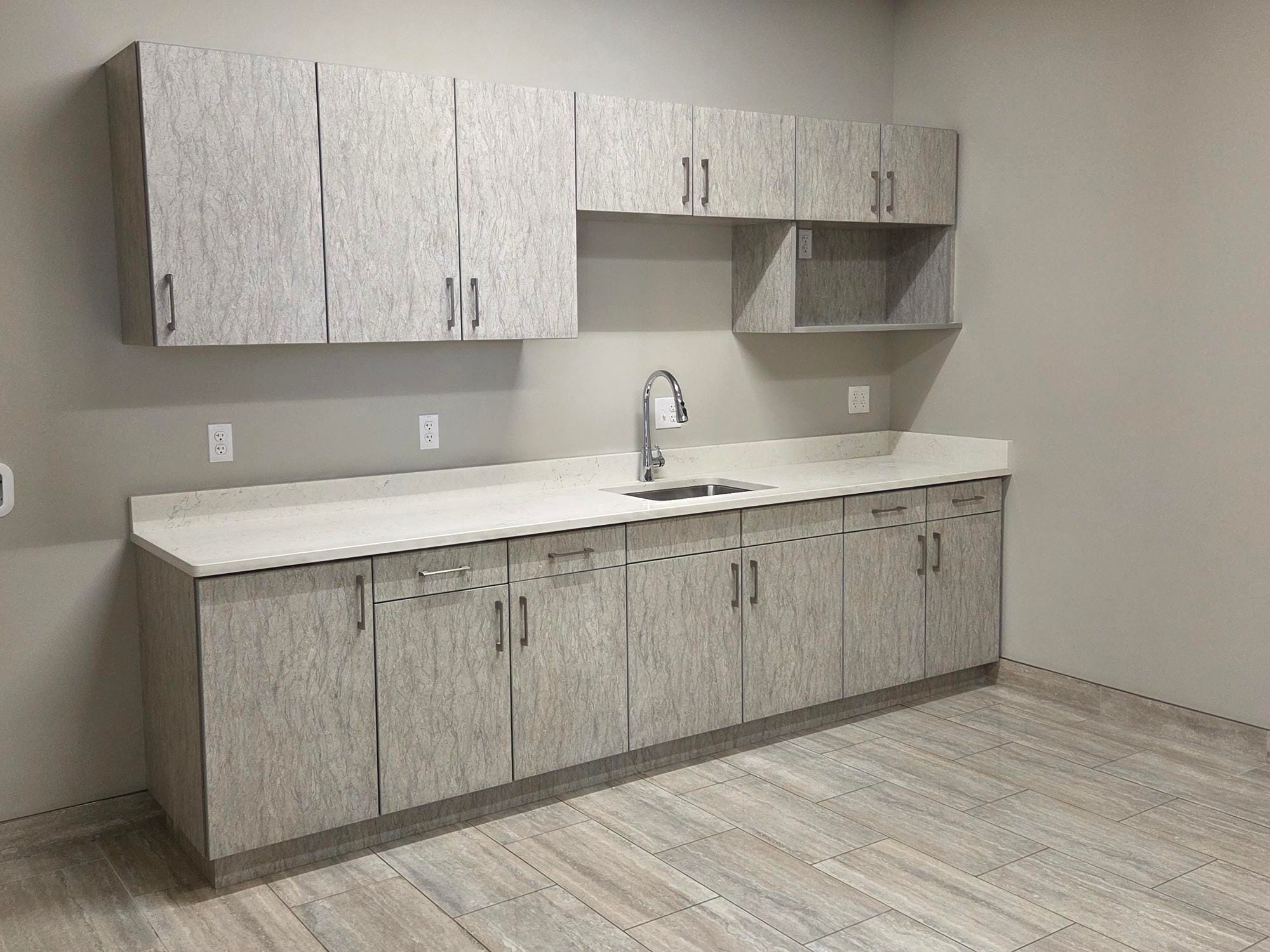 111 Phoenix Crossing, Bloomfield, CT à louer Photo intérieure- Image 1 de 9