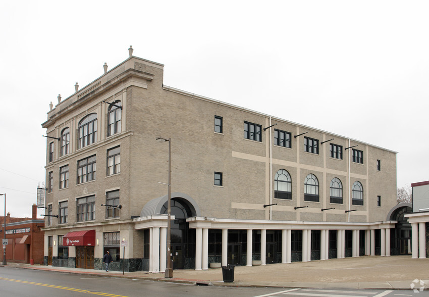 867 Mount Vernon Ave, Columbus, OH for sale - Building Photo - Image 1 of 1