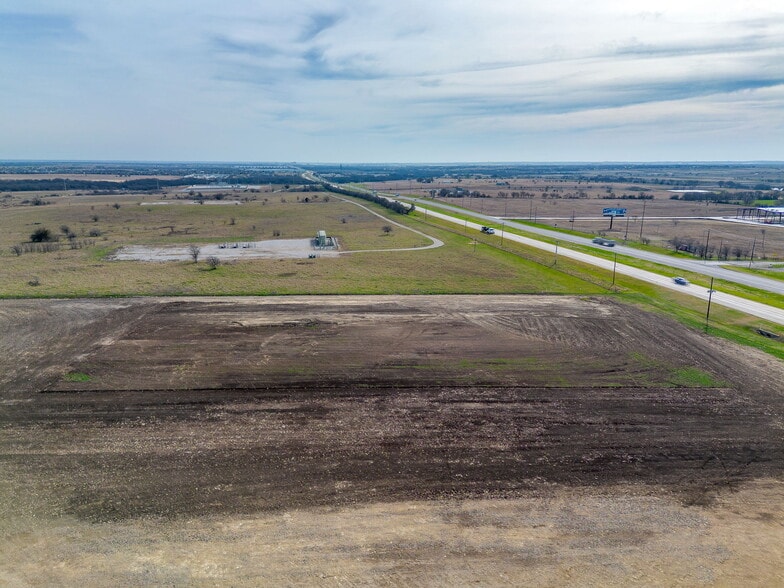 180 Lion Ct, Haslet, TX à louer - Photo du bâtiment - Image 3 de 6