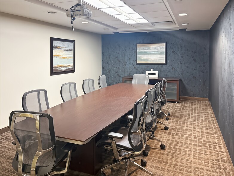 8280 willow oaks corporate Dr, Fairfax, VA for lease - Interior Photo - Image 3 of 13