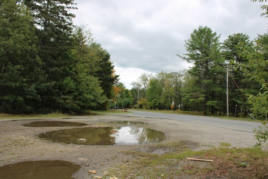0 Millers Falls Road, Turners Falls, MA à vendre - Photo du bâtiment - Image 2 de 8