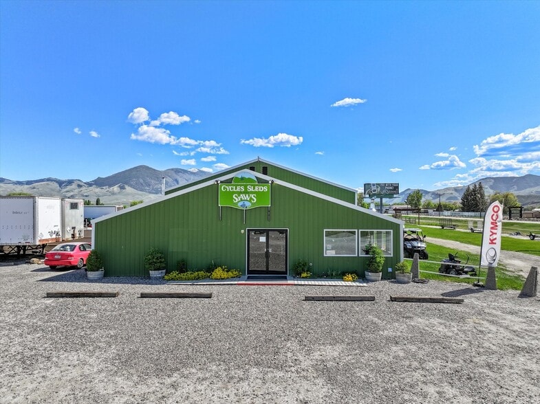 5 Demick Ln, Salmon, ID for sale - Building Photo - Image 2 of 51