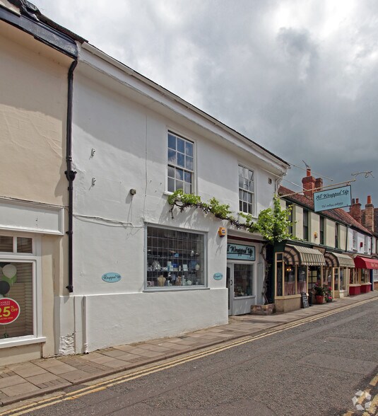 2 Buttermarket, Thame for sale - Building Photo - Image 2 of 5
