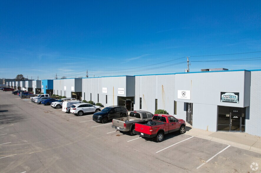5314-5356 W 79th St, Indianapolis, IN à louer - Photo du bâtiment - Image 2 de 6