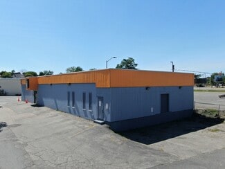 Plus de détails pour 464 Waverley St, Framingham, MA - Commerce de détail à louer