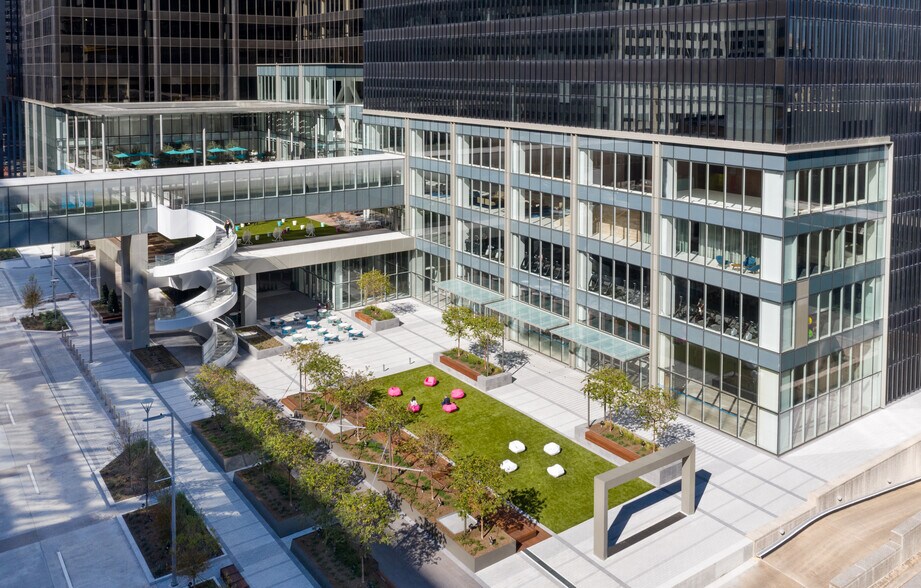 1221 McKinney St, Houston, TX à louer - Photo du bâtiment - Image 3 de 11