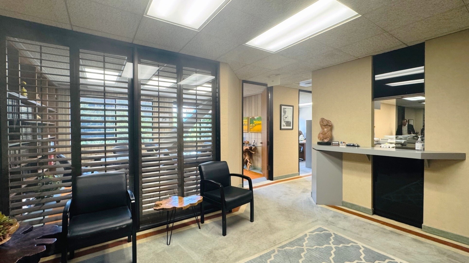4221 Wilshire Blvd, Los Angeles, CA for lease Interior Photo- Image 1 of 6