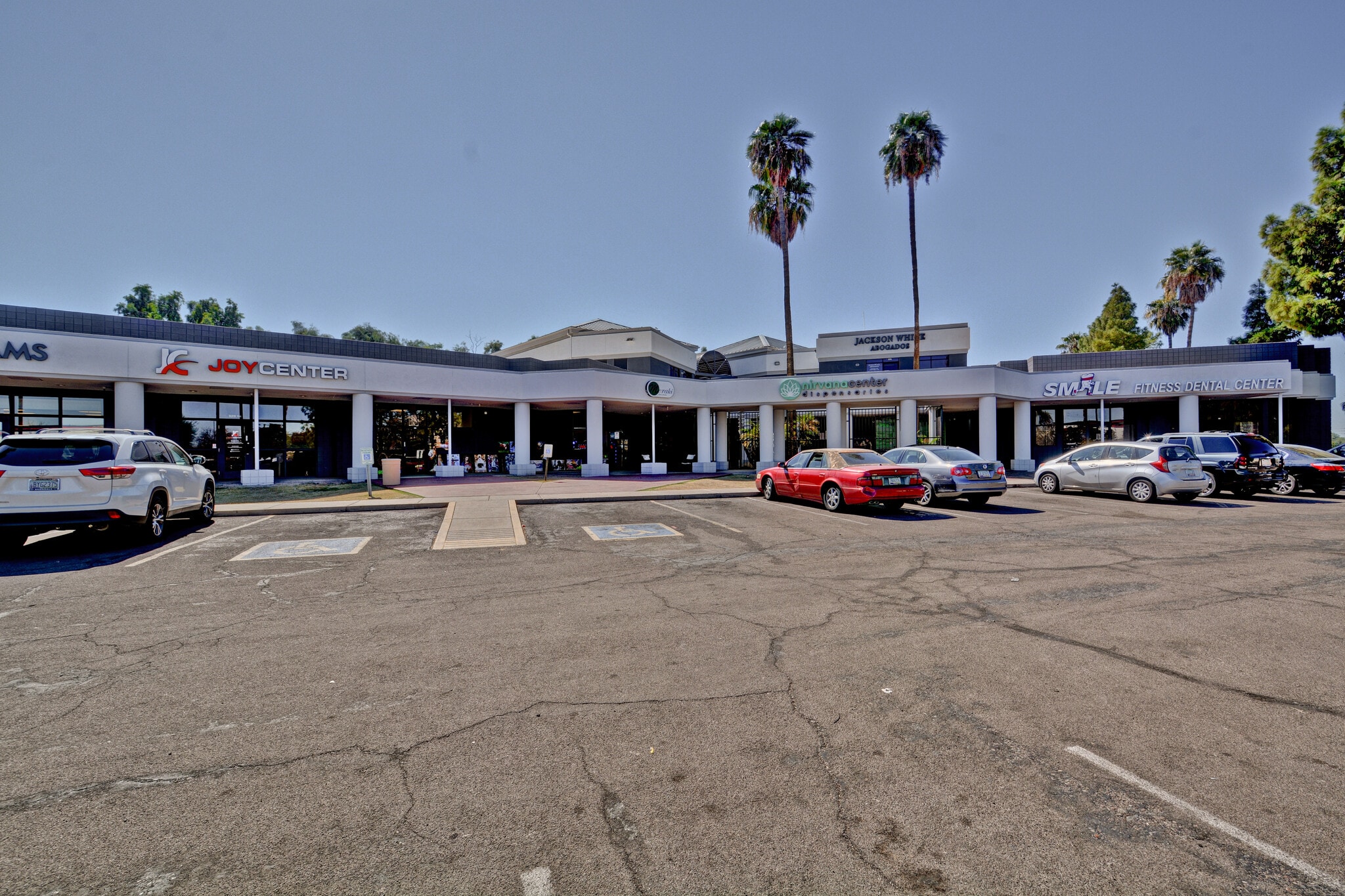 2330 N 75th Ave, Phoenix, AZ for lease Primary Photo- Image 1 of 14