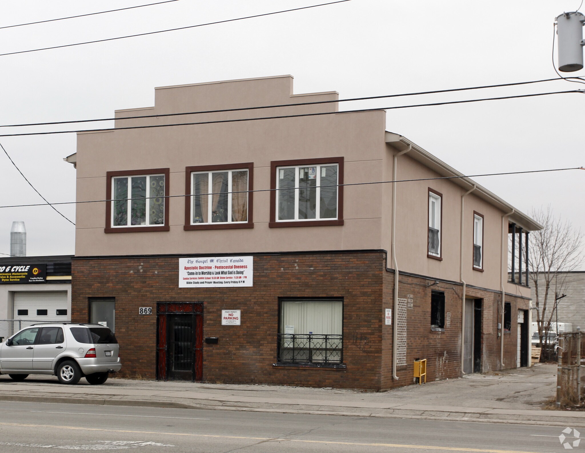 869 Kipling Ave, Toronto, ON for sale Primary Photo- Image 1 of 1