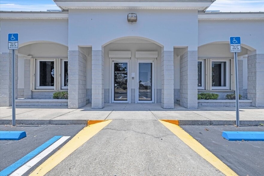 3300 Tamiami Trl, Port Charlotte, FL for lease - Building Photo - Image 3 of 3