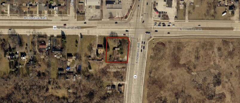 6319 S Howell Ave, Oak Creek, WI à vendre - Photo principale - Image 1 de 3