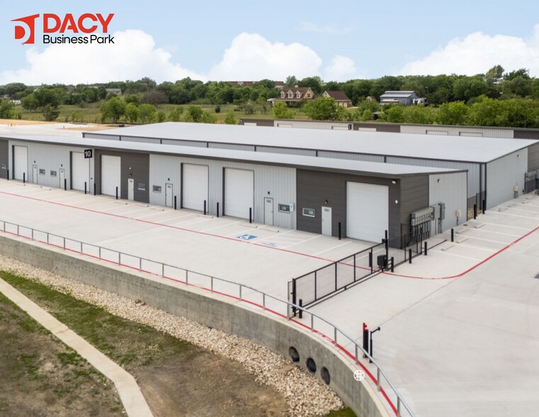 3300 Dacy Ln, Kyle, TX à vendre - Photo du bâtiment - Image 2 de 19