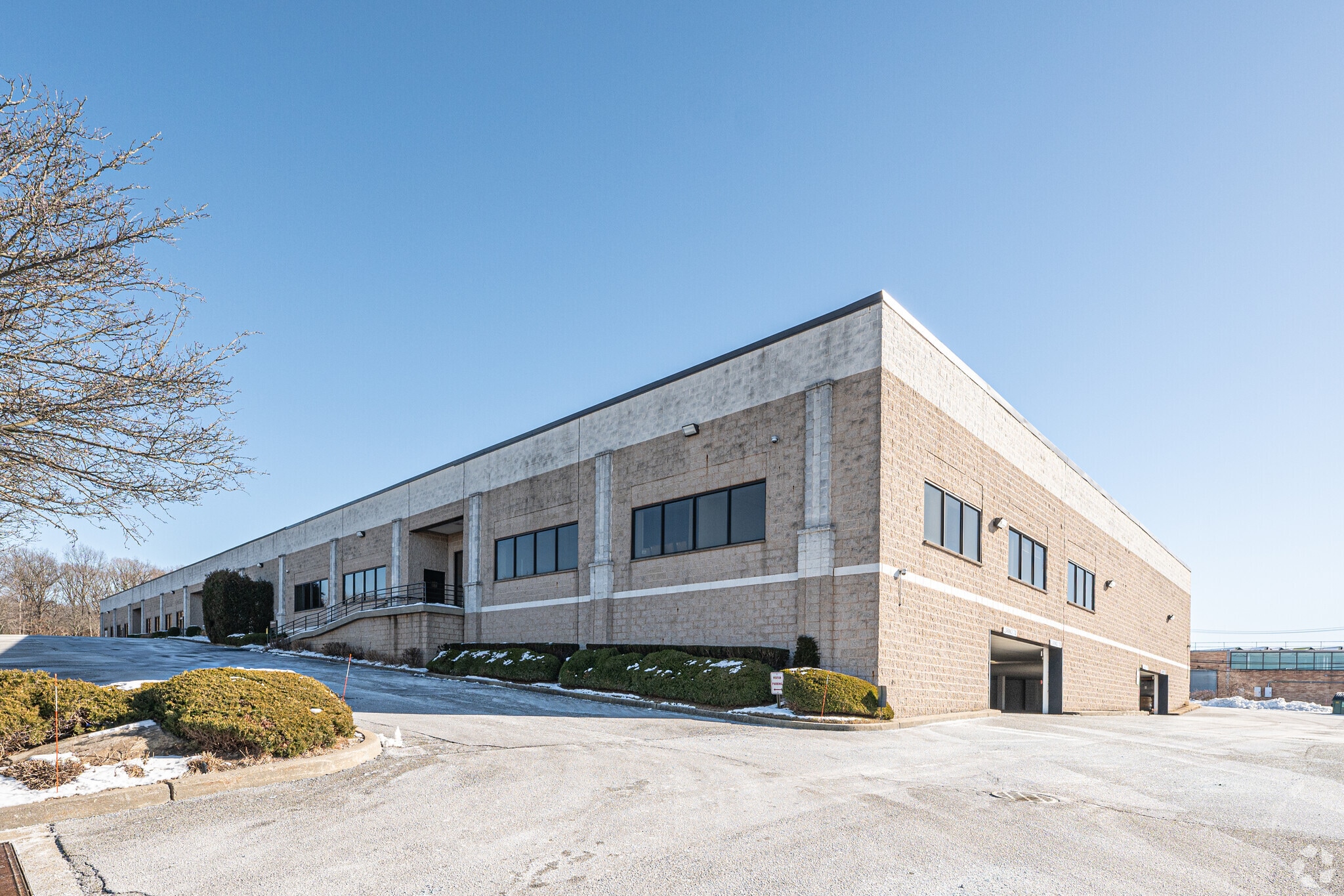 137 Commercial St, Plainview, NY for lease Building Photo- Image 1 of 5