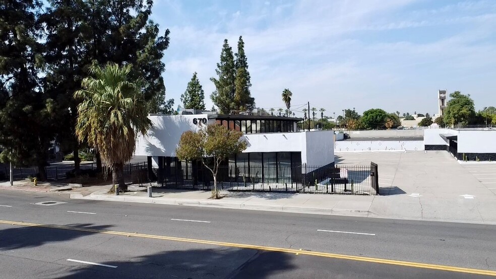 670 N Arrowhead Ave, San Bernardino, CA for sale - Building Photo - Image 1 of 26